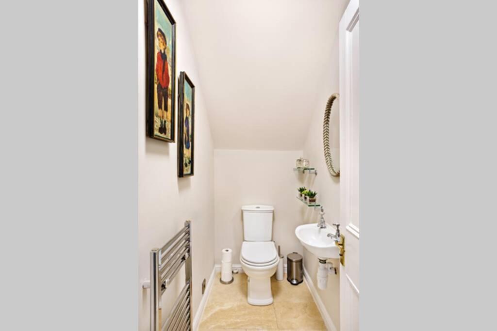Central Harrogate Townhouse Apartment With Parking Dış mekan fotoğraf